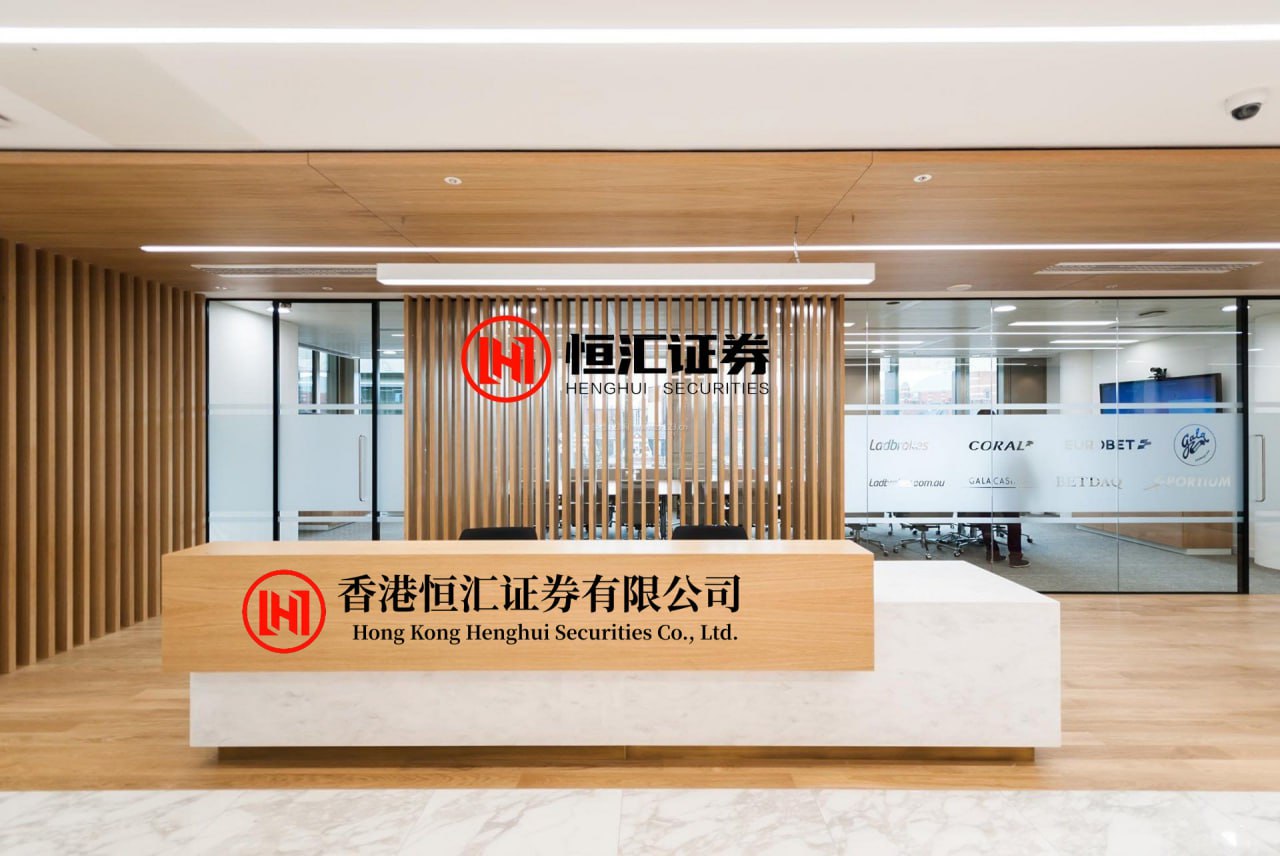 长富资本 光影赏析丨那个永远考第一的学霸，为什么最后成了配角？《怪物大学》对“成功”的重新定义